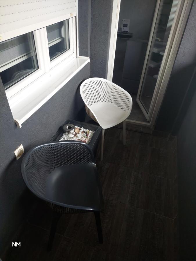 Ni Grey Apartment מראה חיצוני תמונה