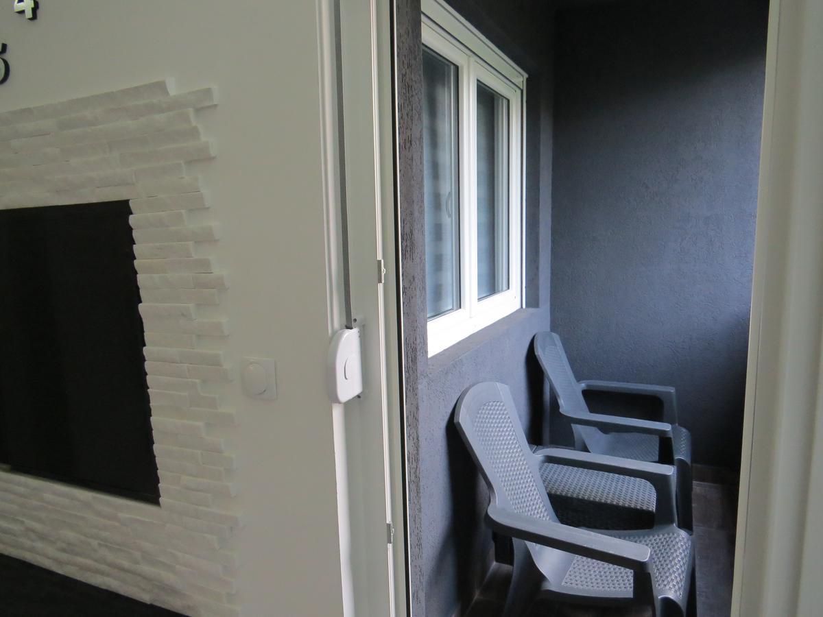 Ni Grey Apartment מראה חיצוני תמונה