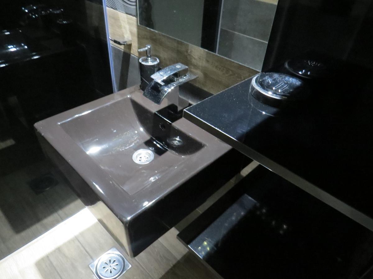 Ni Grey Apartment מראה חיצוני תמונה