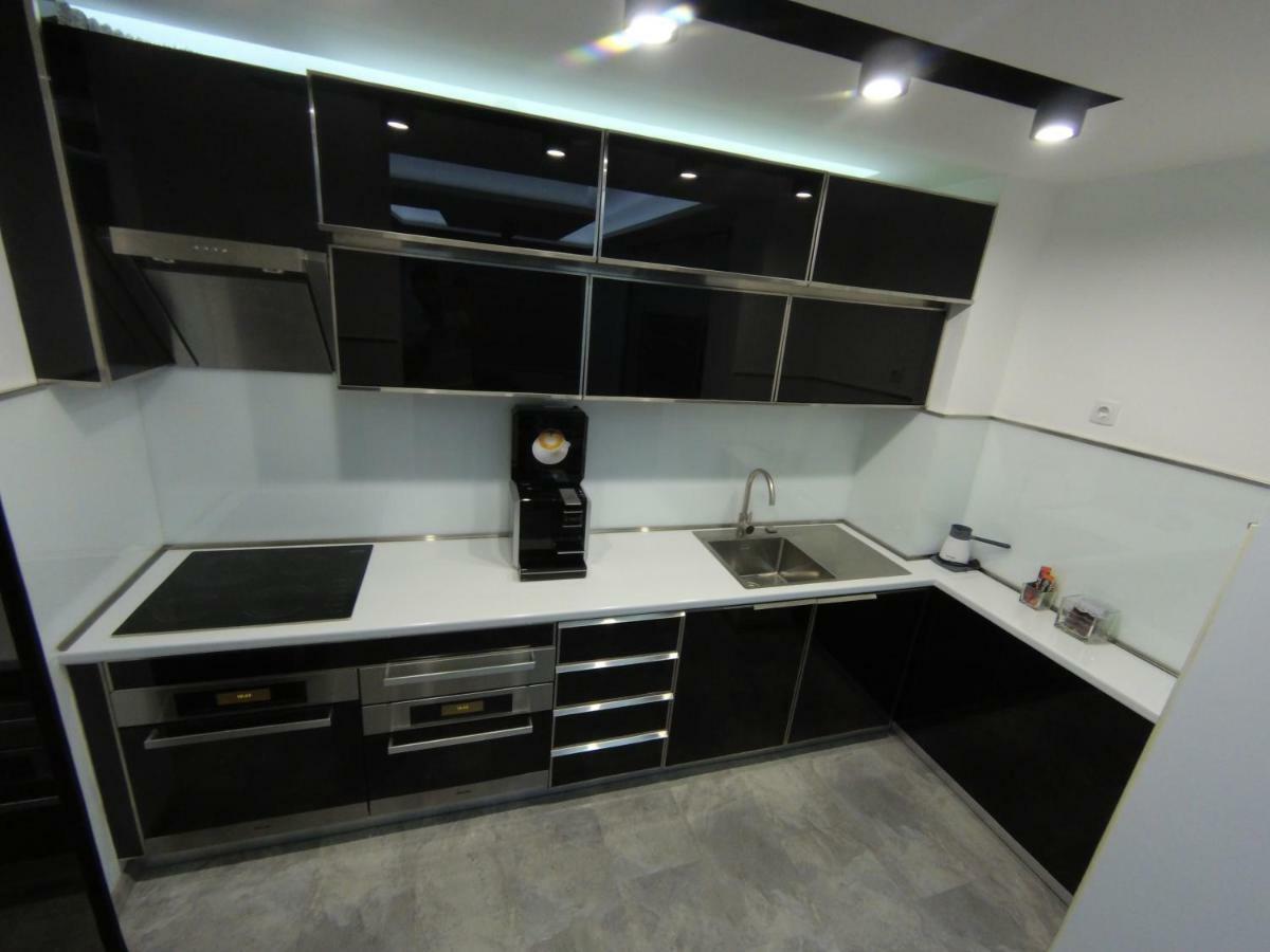 Ni Grey Apartment מראה חיצוני תמונה