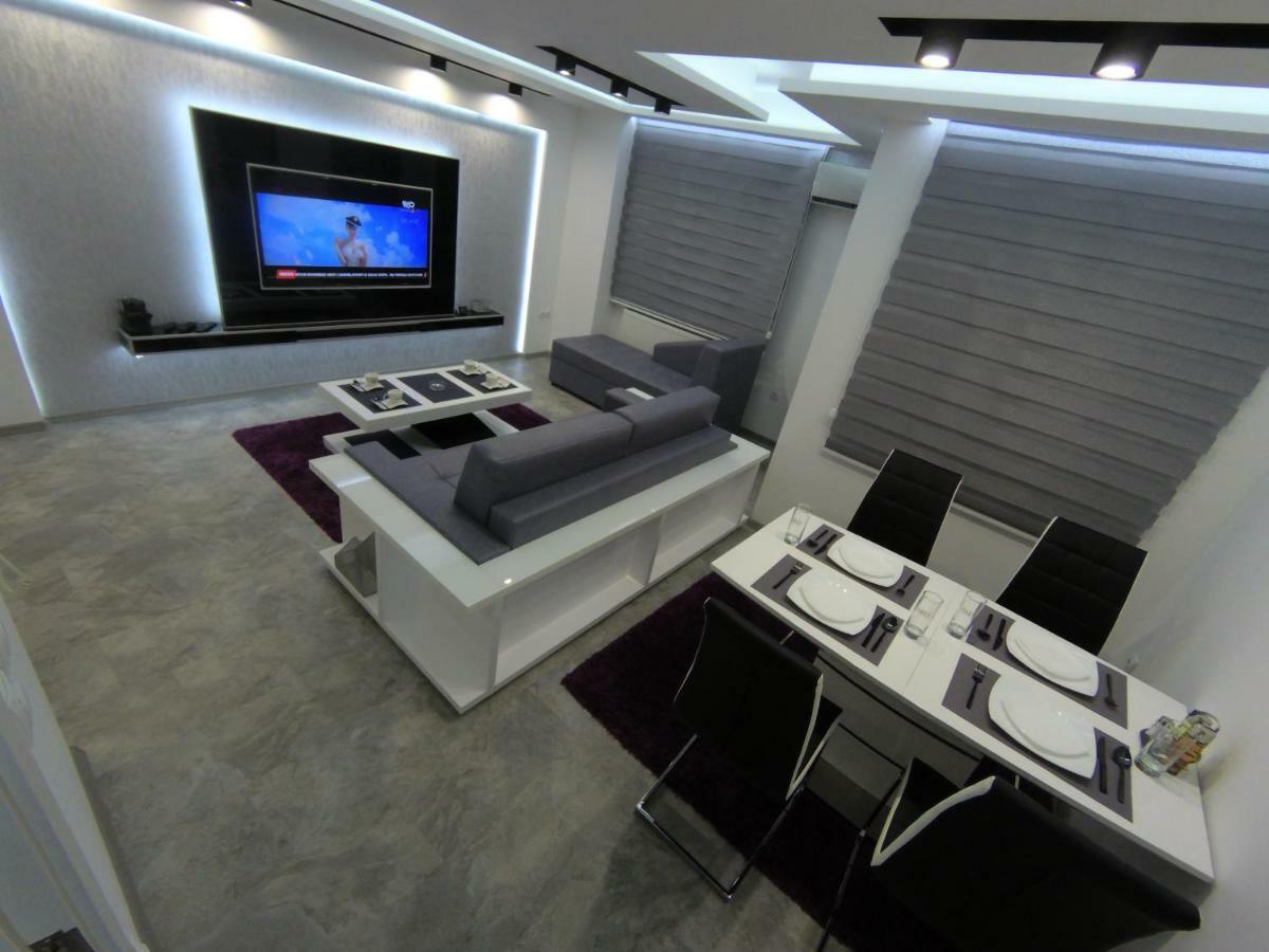 Ni Grey Apartment מראה חיצוני תמונה